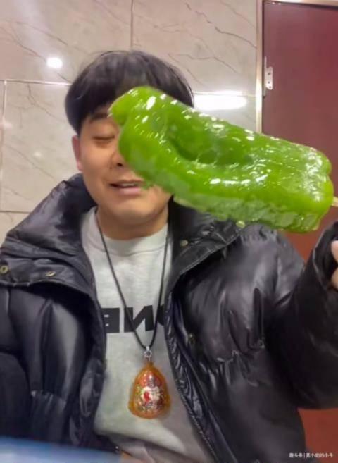 网红夺吉吃瓜,一场网络狂欢背后的真相揭秘  第1张