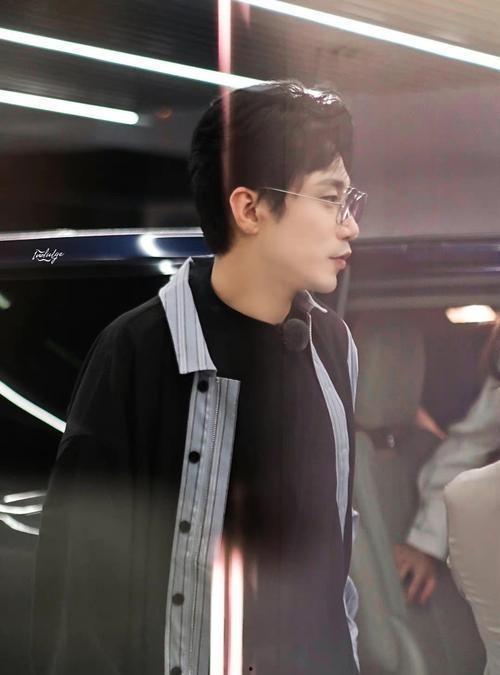 刘大锤爆料王源视频播放,播放量惊人引热议  第2张